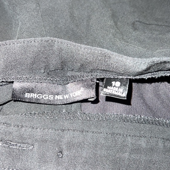 Dress slacks 2 front pockets - Picture 3 of 4